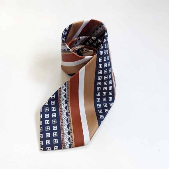 Vintage 1970's Necktie In A Bronze And Navy Retro Print. - Picture 3 of 8